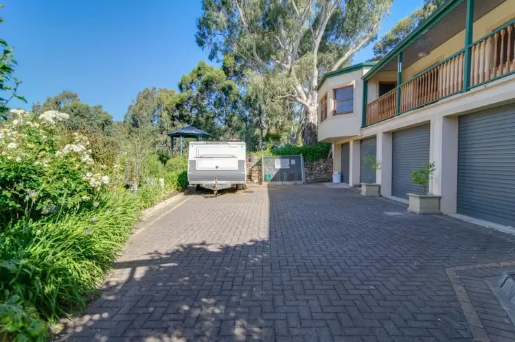 15 Goss Road, Aberfoyle Park SA 5159