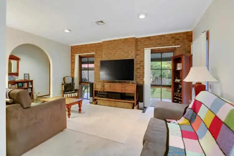 Fifth view of Homely house listing, 2 Juliana Close, Frankston VIC 3199