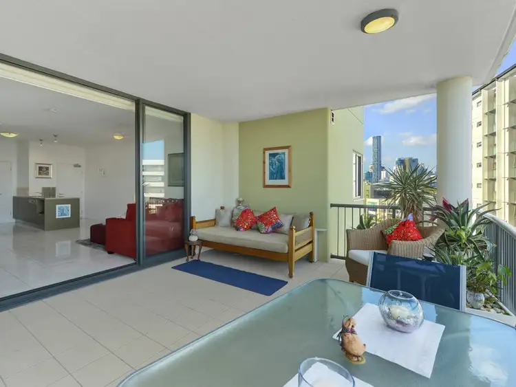 1077/18 Manning Street, Milton QLD 4064