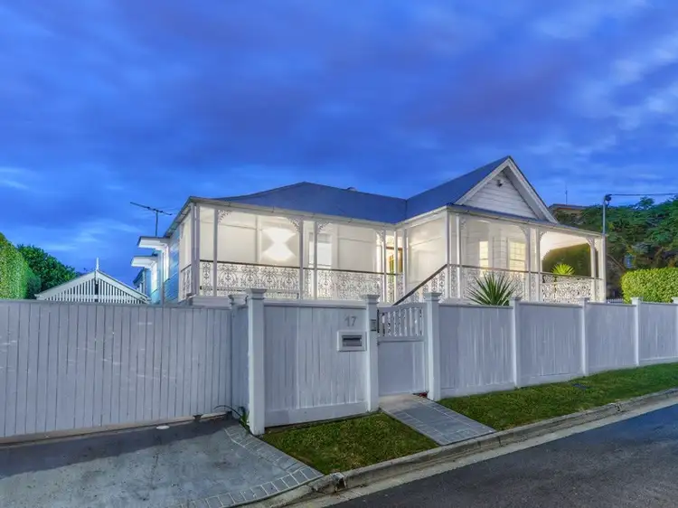 17 Oliver Street, Wooloowin QLD 4030