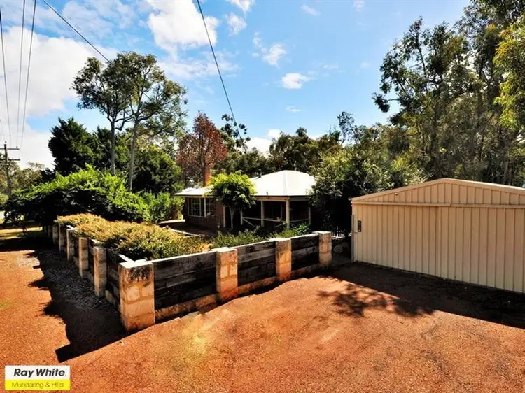 8 Parkland Road, Stoneville WA 6081