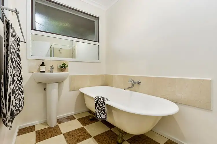 Seventh view of Homely house listing, 18 Ashburton Drive, Mitcham VIC 3132