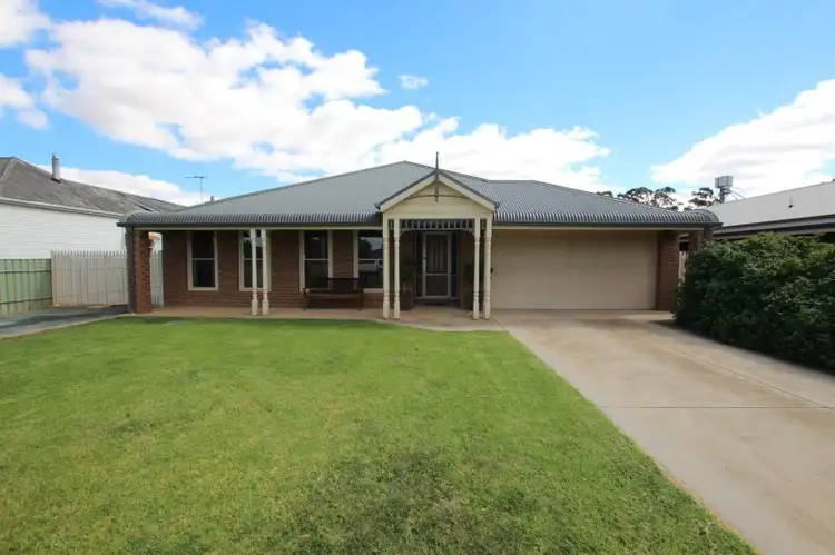 9 Michie Street, Elmore VIC 3558