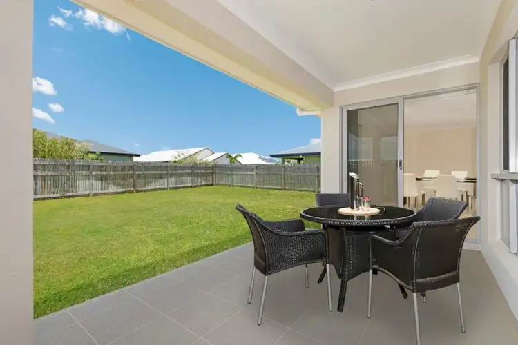 48 Beach Oak Drive, Mount Low QLD 4818