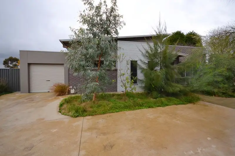 Main view of Homely unit listing, 4/5 Brophy Street, Brown Hill VIC 3350