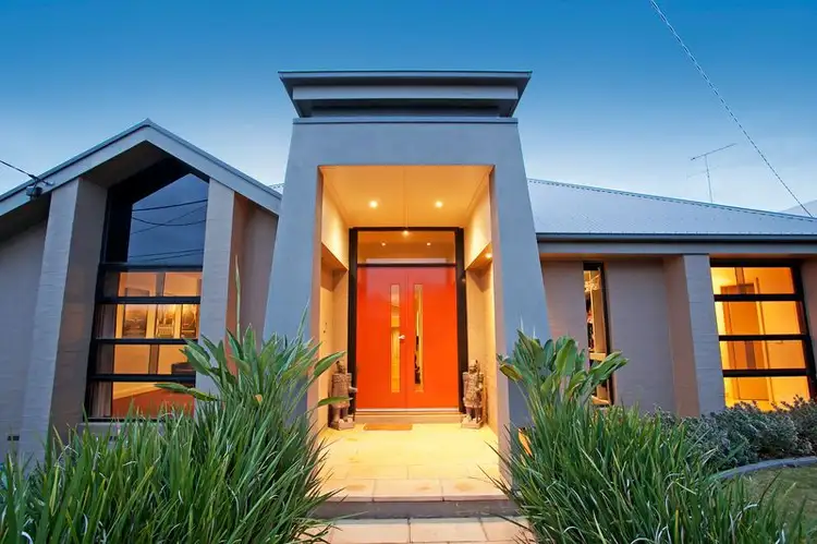 6 Harcourt Street, Newtown VIC 3220