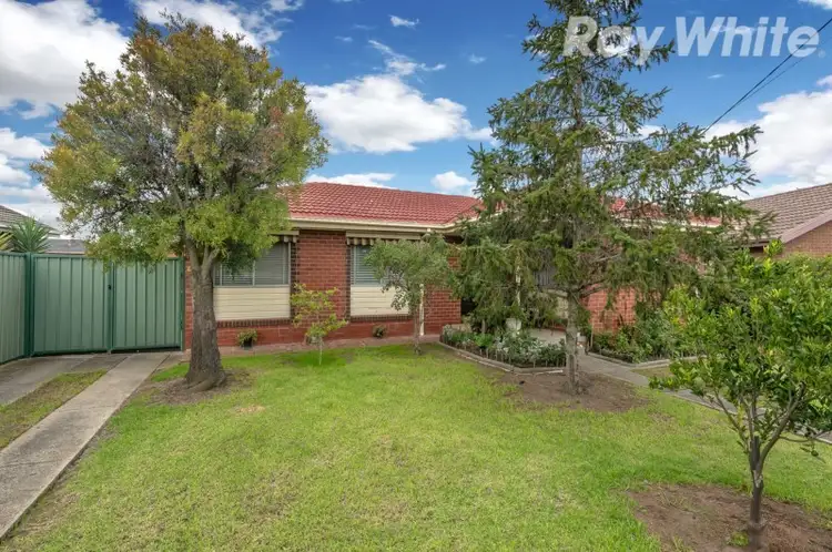 28 Oakwood Road, Albanvale VIC 3021