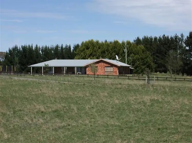 160 Loudanshand Road, Bathurst NSW 2795