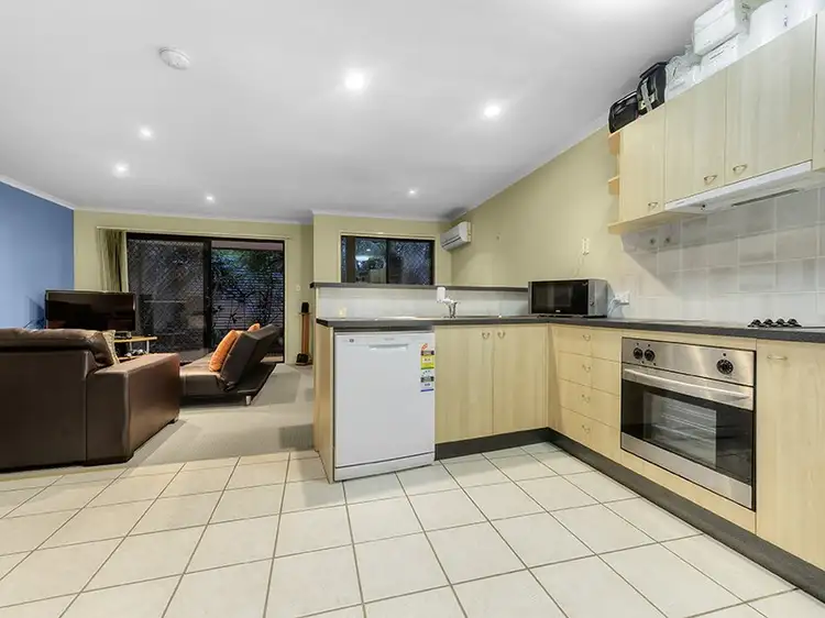 8/1 Bradley Avenue, Kedron QLD 4031