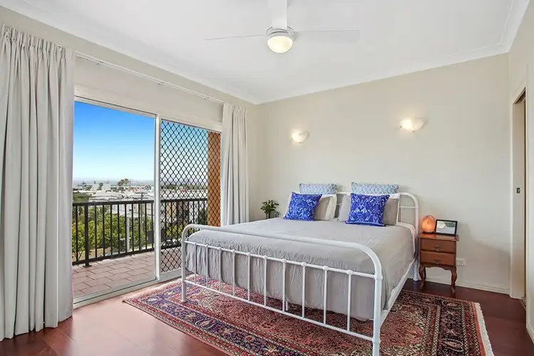 Fifth view of Homely unit listing, 6/37 Sunbrite Avenue, Mermaid Beach QLD 4218