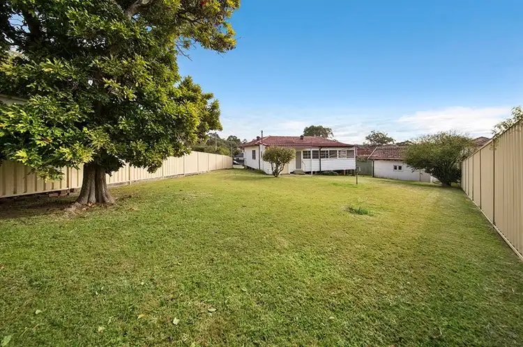 10 Wolstenholme Avenue, Gymea NSW 2227