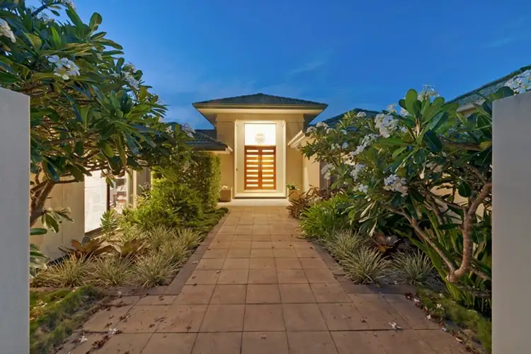 5240 Marine Drive North, Sanctuary Cove QLD 4212