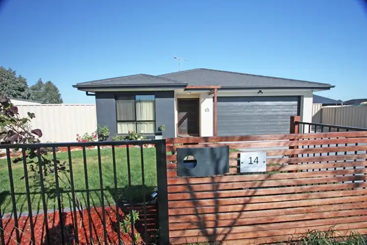 14 Murray Grey Place, Bungendore NSW 2621
