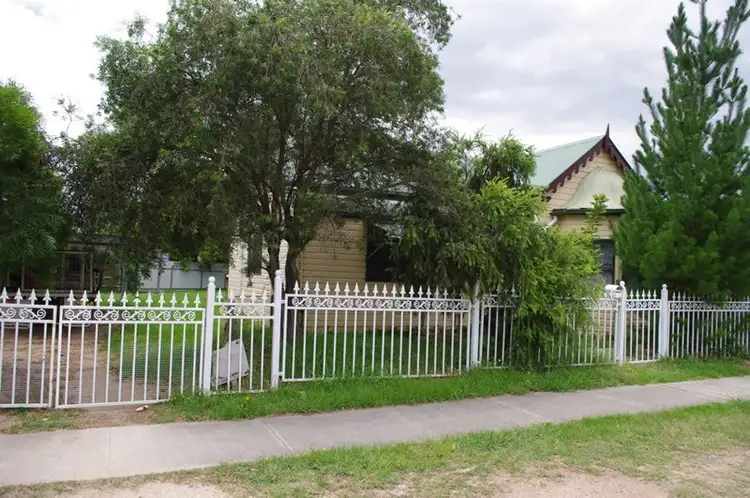 110 Vivian Street, Inverell NSW 2360