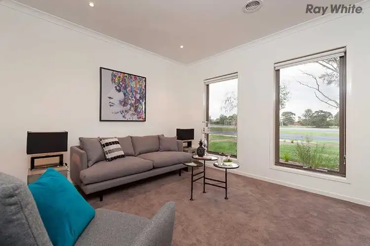 Fifth view of Homely house listing, 525 Sunshine Avenue, Taylors Lakes VIC 3038