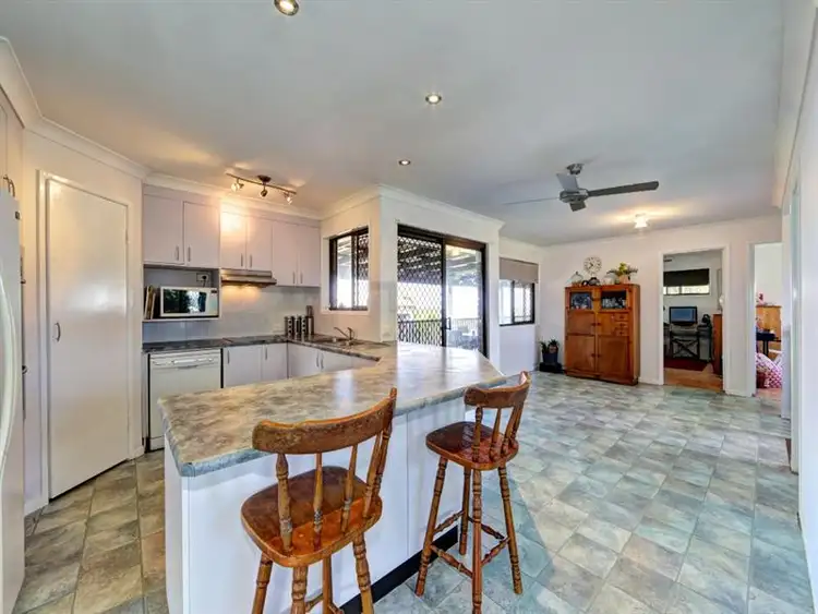 Fifth view of Homely house listing, 7 Finemore Crescent, Qunaba QLD 4670