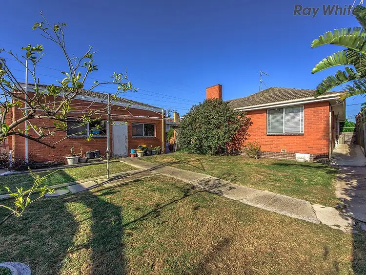 Seventh view of Homely house listing, 17 Stradbroke Drive, St Albans VIC 3021