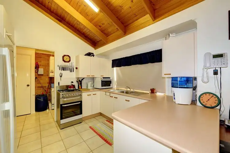 Fifth view of Homely unit listing, 5/23 Thabeban Street, Avenell Heights QLD 4670