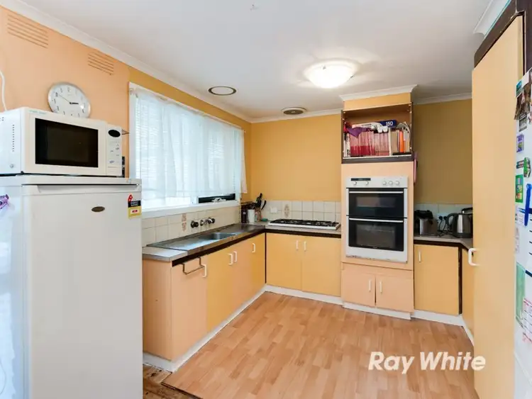 Fifth view of Homely house listing, 5 Oxley Court, Cranbourne North VIC 3977