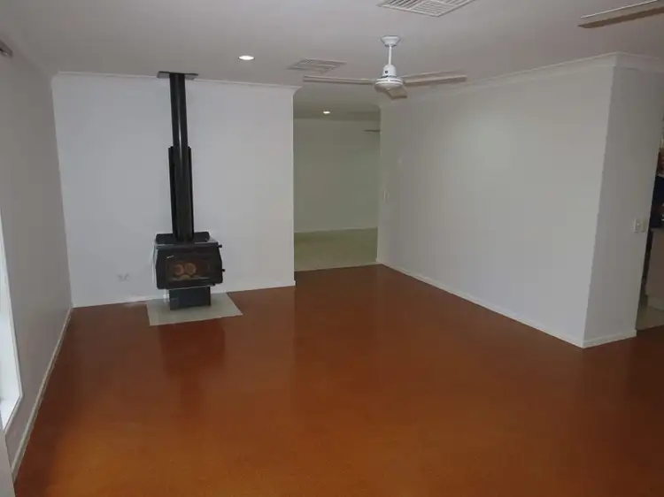 Second view of Homely house listing, 9 Smith Place, Emerald QLD 4720