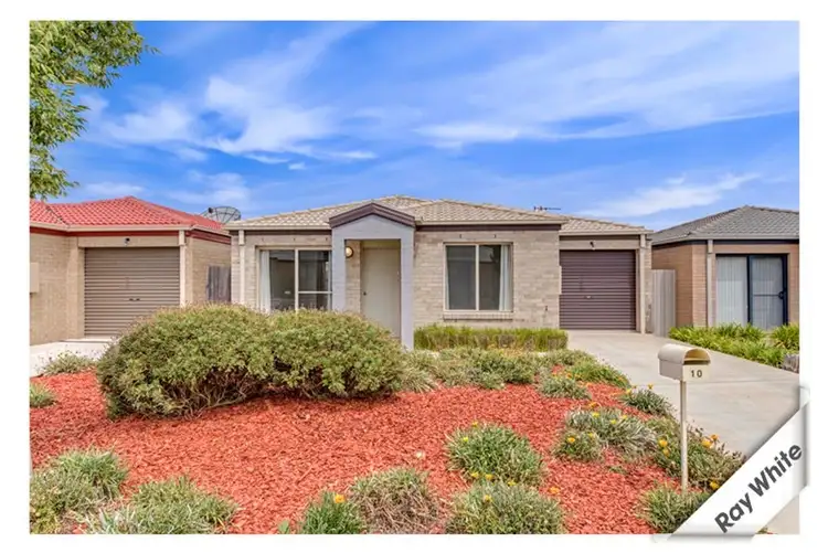 10 Stonehouse Street, Franklin ACT 2913