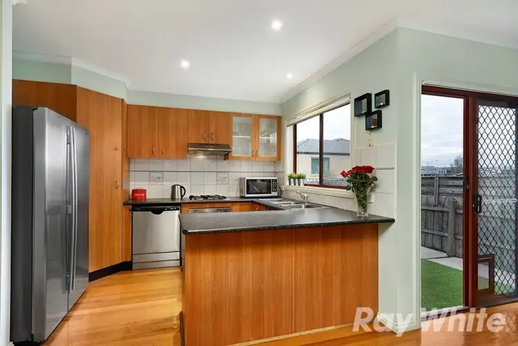 Fifth view of Homely townhouse listing, 2/21 Roberts Avenue, Mulgrave VIC 3170