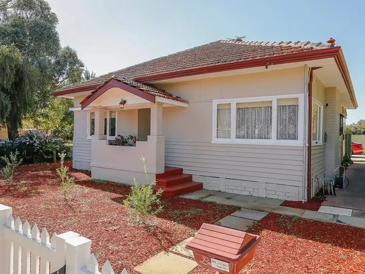 42 Kidman Avenue, South Guildford WA 6055