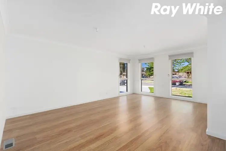 Fifth view of Homely house listing, 9 Rosalie Court, Pakenham VIC 3810