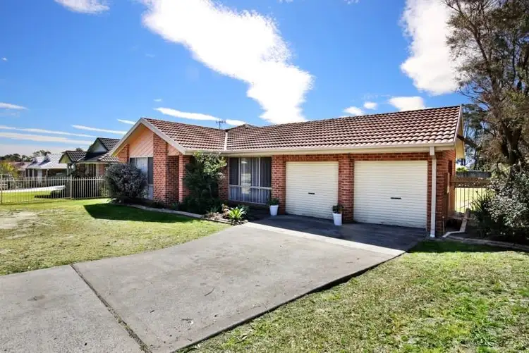3 Almond Grove, Worrigee NSW 2540