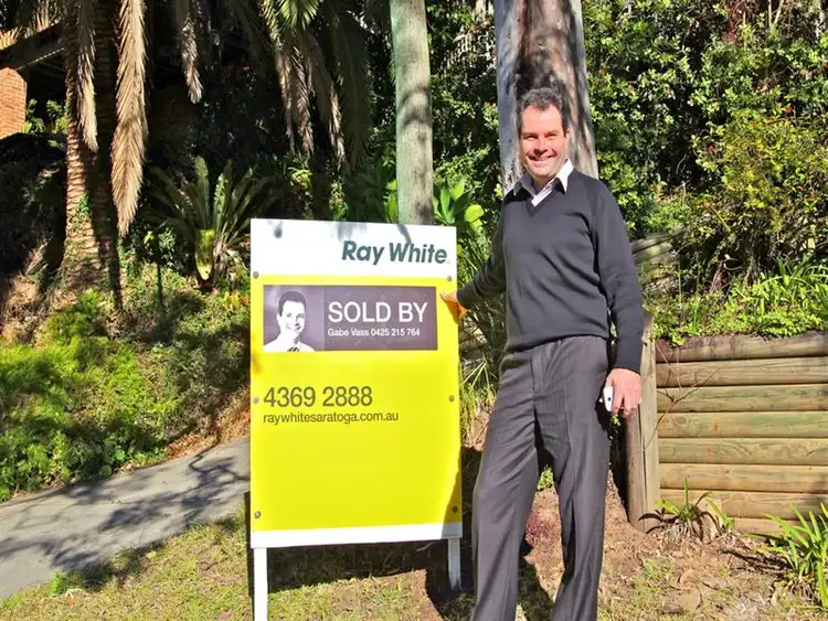 10 Moray Parade, Saratoga NSW 2251