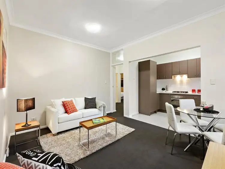 8/21 Camden Road, Hughesdale VIC 3166