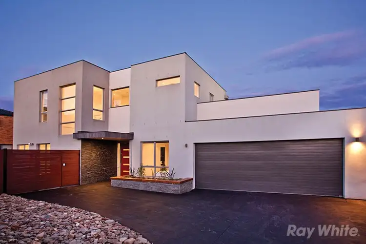 20 Royal Oak Court, Mulgrave VIC 3170
