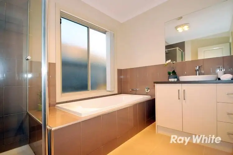 Sixth view of Homely house listing, 67 Bluemist Circuit, Lyndhurst VIC 3975