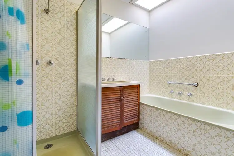 Sixth view of Homely unit listing, 4/68 Whitehead Grove, Rosebud VIC 3939