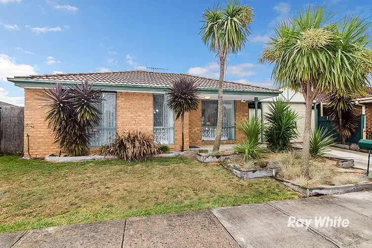 9 Bronhill Court, Cranbourne West VIC 3977