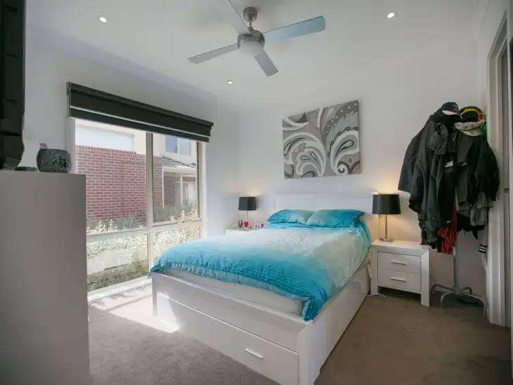 Fifth view of Homely unit listing, 4/30 Gairloch Drive, Frankston VIC 3199