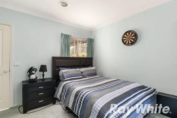Sixth view of Homely house listing, 32 Donbirn Way, Vermont South VIC 3133