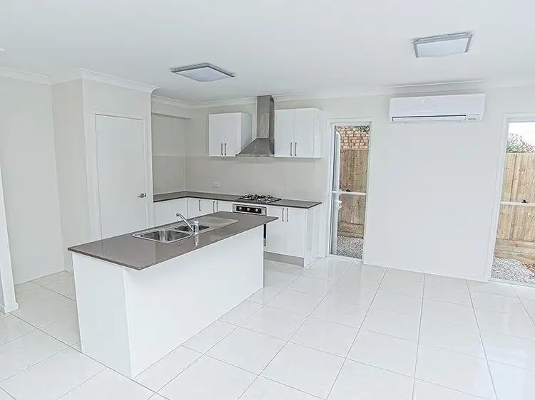 2/11 Fermont Road, Underwood QLD 4119