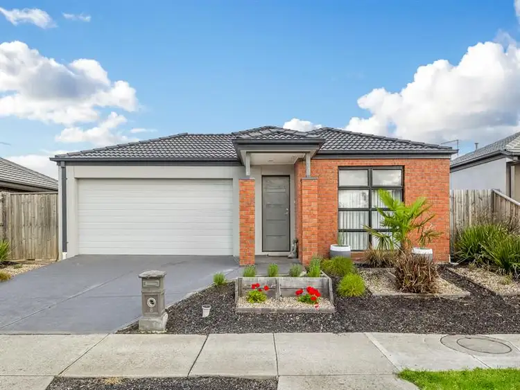 8 Escape Drive, Doreen VIC 3754