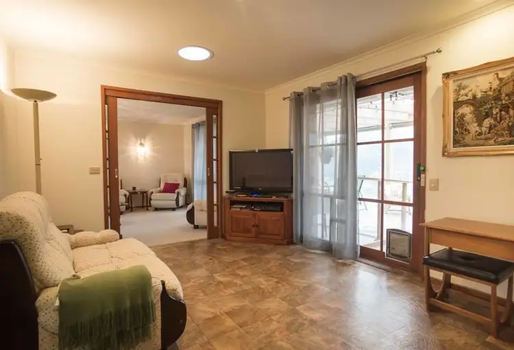 Sixth view of Homely house listing, 4 Tralea Place, Frankston VIC 3199