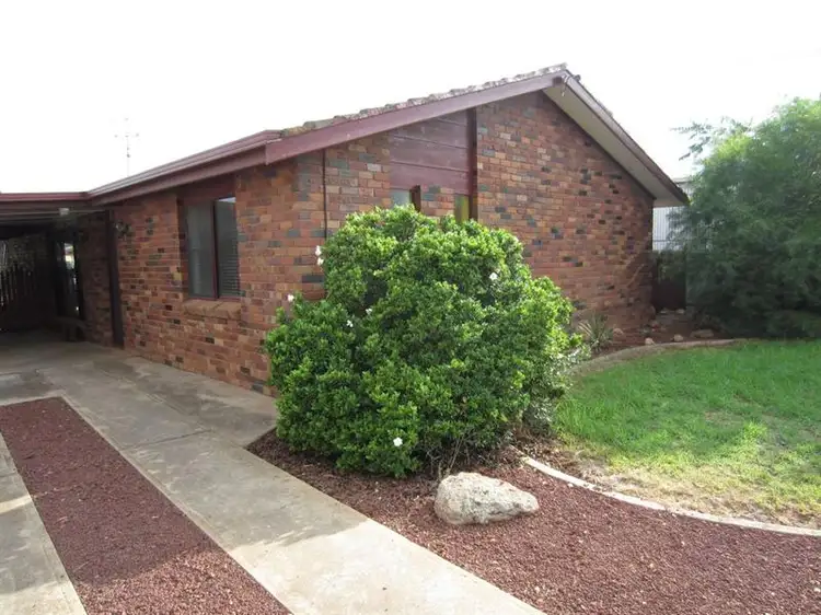97 Byron Street, Temora NSW 2666