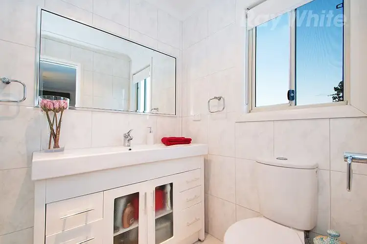 Seventh view of Homely house listing, 4A AMINGA Court, Croydon VIC 3136
