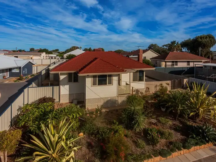 11 Pope Street, Beresford WA 6530
