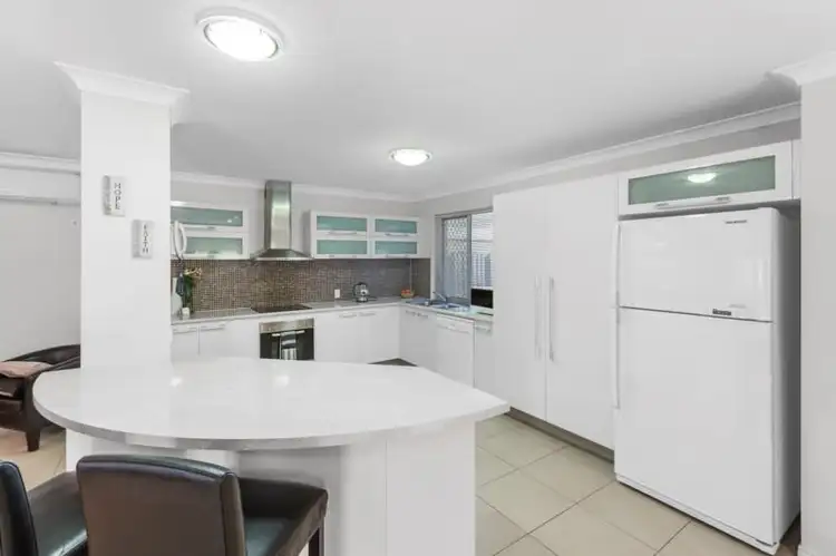 30 Brittany Crescent, Raceview QLD 4305