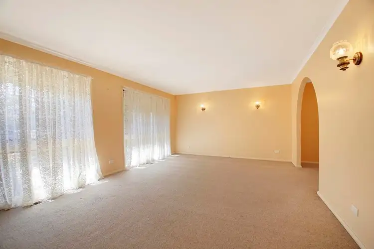 Seventh view of Homely house listing, 12 Komungla Crescent, Goulburn NSW 2580
