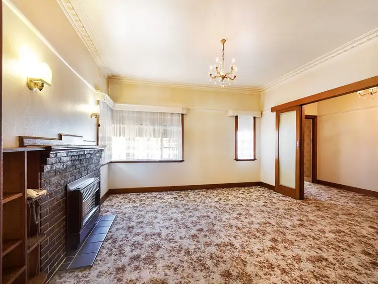 Fourth view of Homely house listing, 33 Windsor Avenue, Mckinnon VIC 3204
