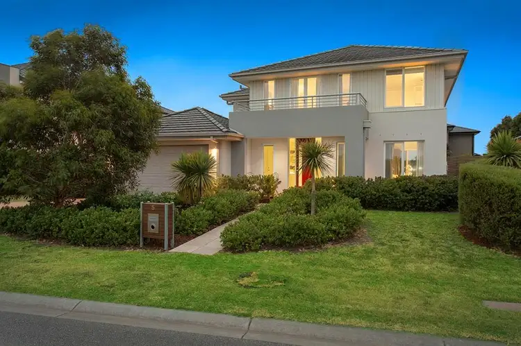 5 Observation Court, Waterways VIC 3195