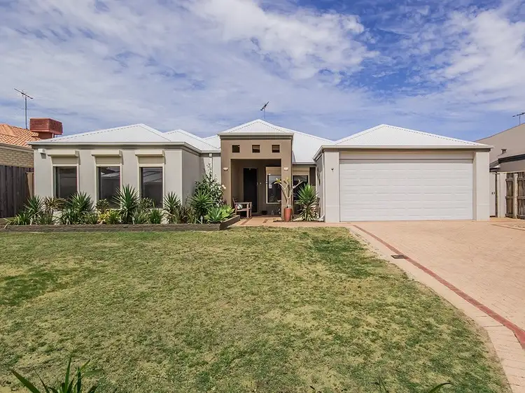 12 Tranquility Way, Halls Head WA 6210