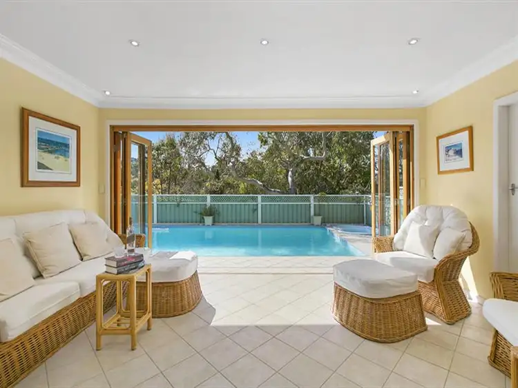 7 Burraneer Avenue, St Ives NSW 2075