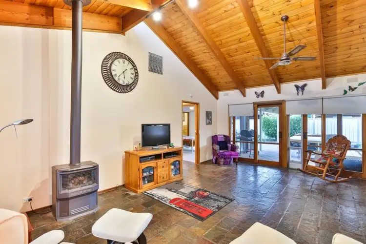 Fifth view of Homely house listing, 8 Acacia Court, Mildura VIC 3500